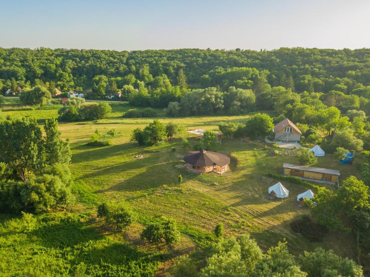 Szellos Ret Camping Balvanyos Экстерьер фото